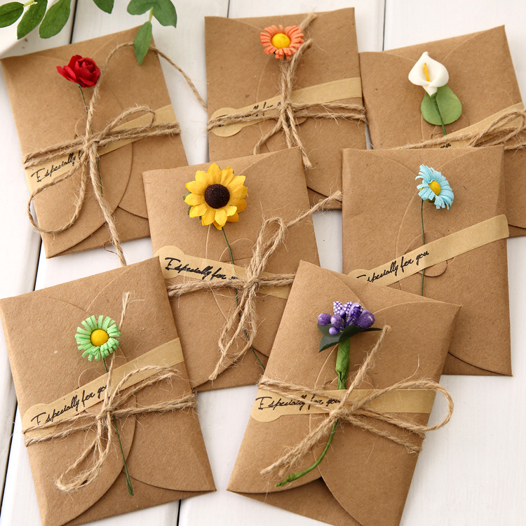 Kraft paper dried flower greeting card handmade DIY small greeting card flower shop gift customer holiday blessing card