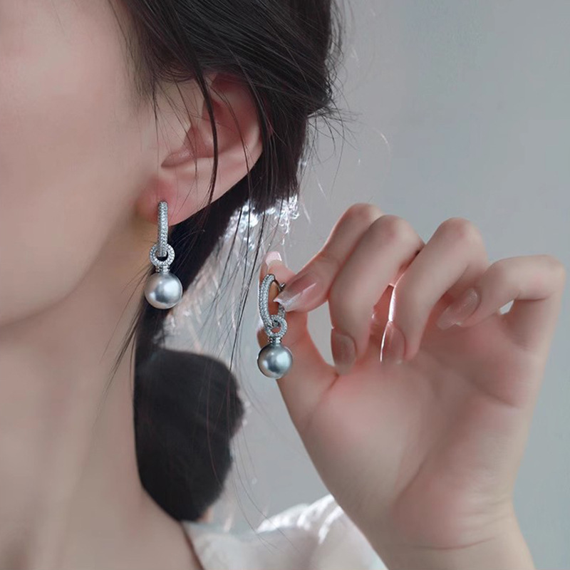 Zircon-set gray pearl earrings, goddess style, detachable round shell pearl earrings