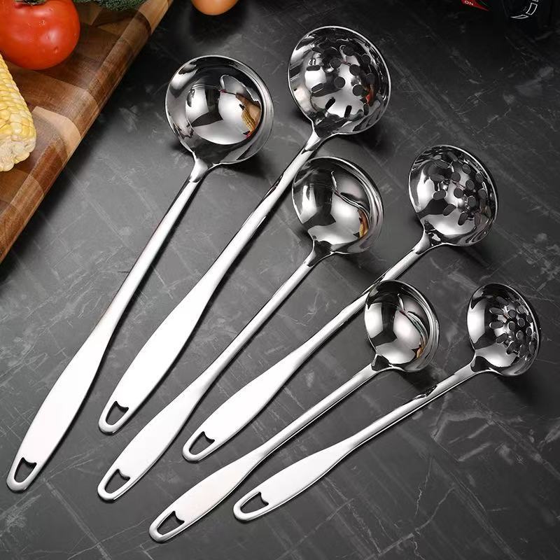 304 stainless steel flat handle soup spoon, strainer spoon, soup spoon, thickened long handle spoon set, household kitchen exquisite hot pot spoon