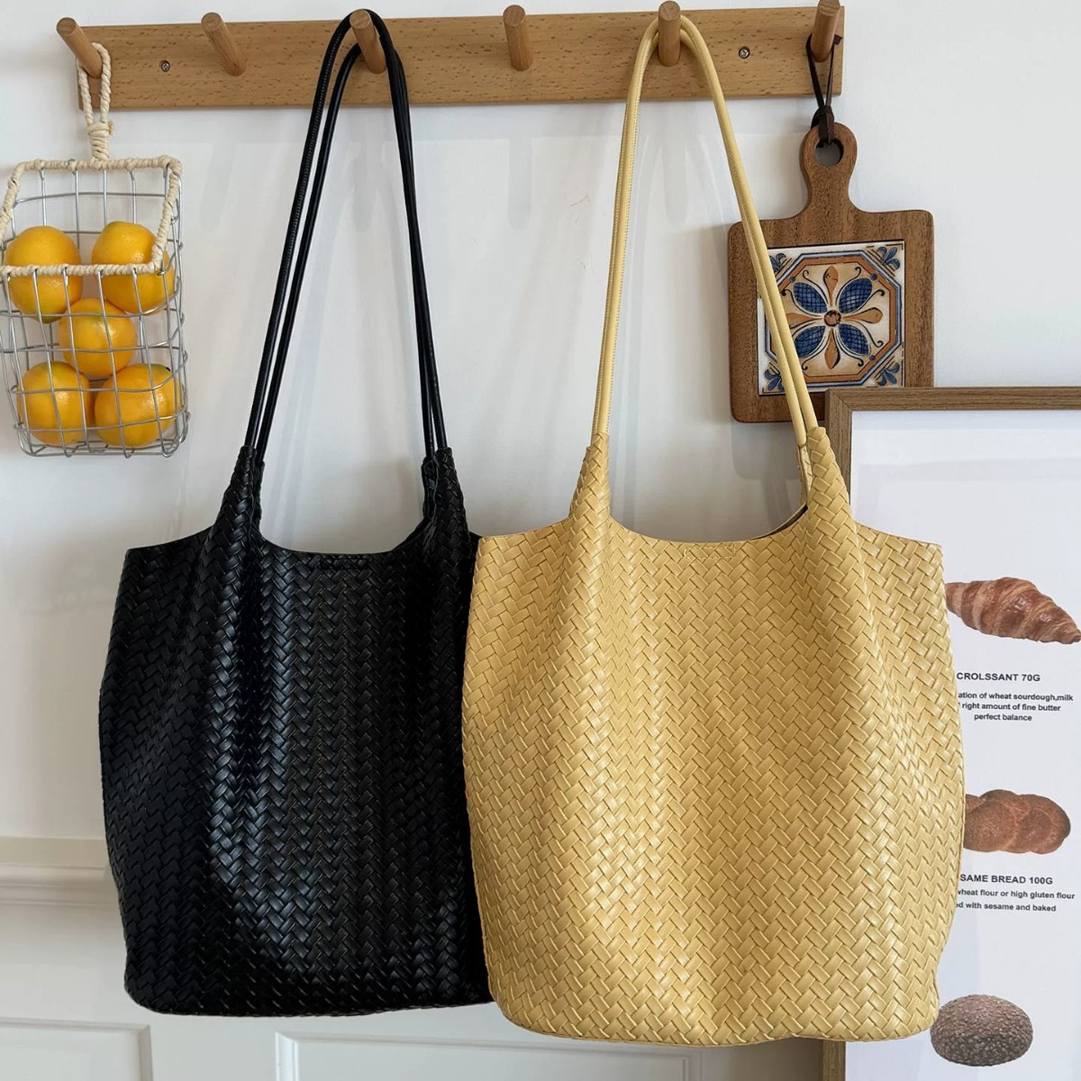2026 New Woven Tote Bag for Women Large Capacity Single Shoulder Commute Bag Handheld Bag Underarm Bag