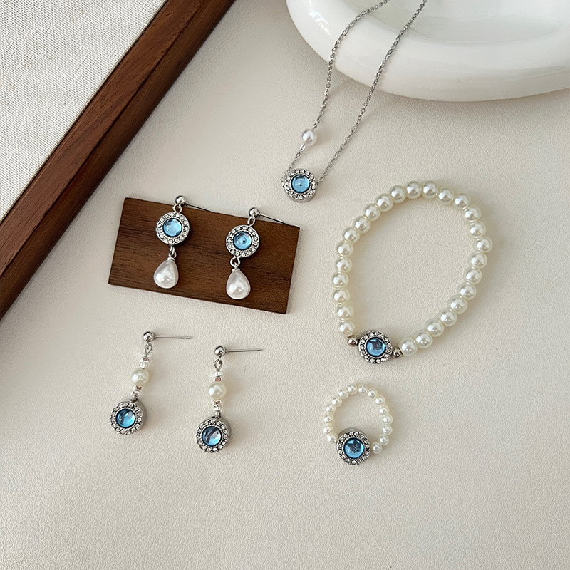 Aquamarine and Swarovski pearl necklace for women, niche collarbone chain, pearl silver needle earring and necklace set combination