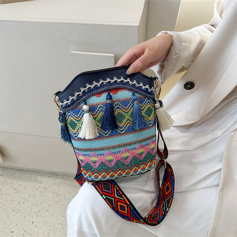 Ethnic Style Fringe Bucket Bag 2026 New Chinese Style Bag Woven Single Shoulder Crossbody Bag