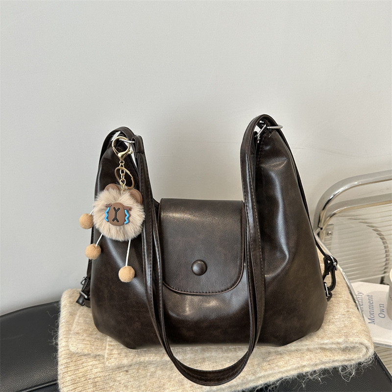 Autumn winter new large capacity shoulder bag 2026 casual new student class tote bag