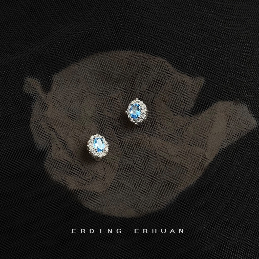 Aquamarine zircon silver-plated needle small and simple commuting style earrings