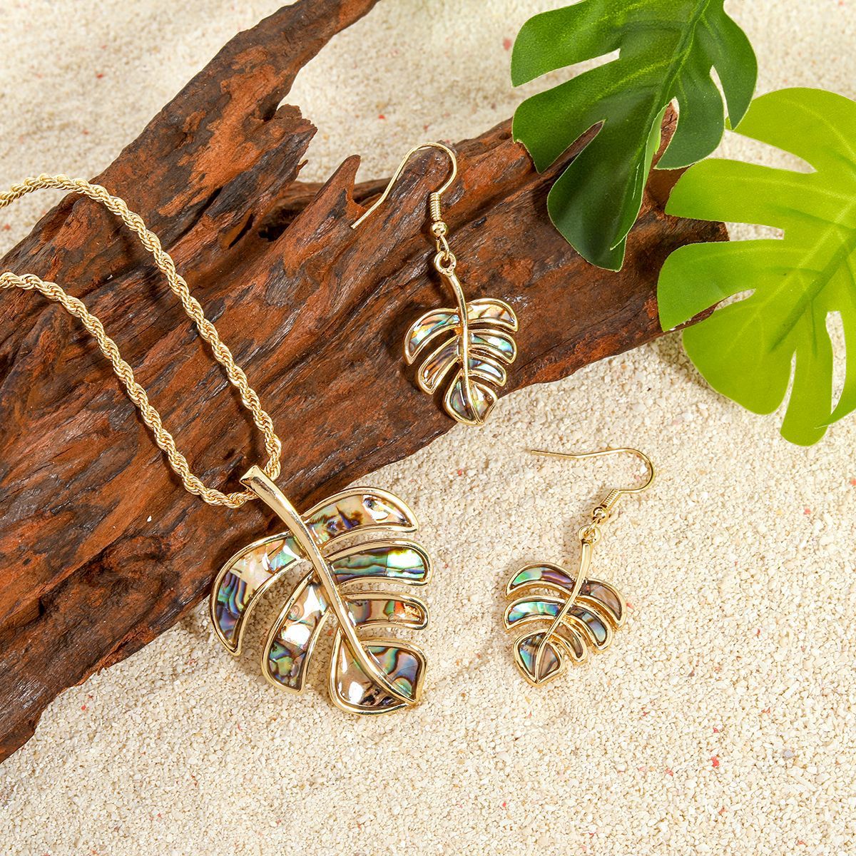 Monstera Leaf Jewelry Set Natural Abalone Shell Applique Earrings Necklace Two-Piece Set Island Style Accessories