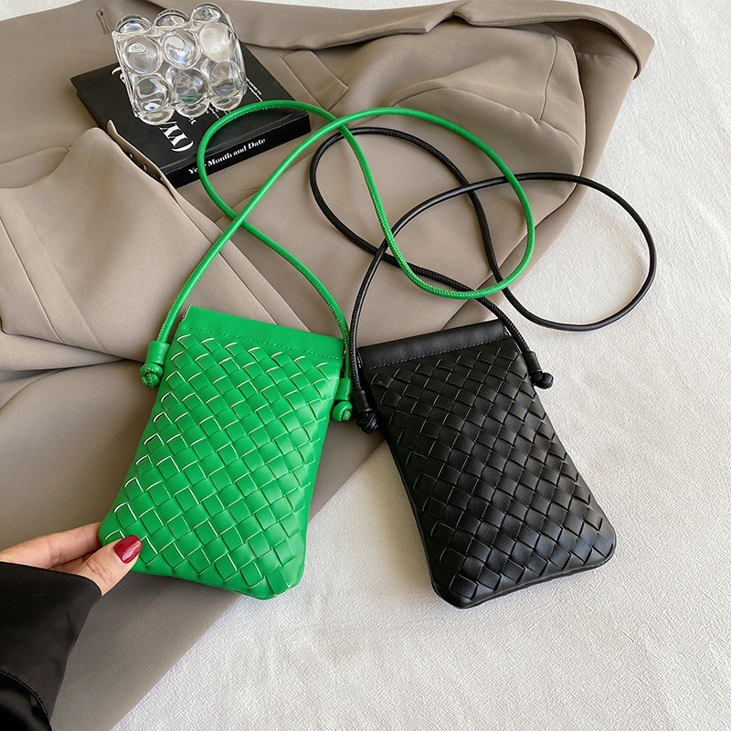 Handwoven Small Bag for Women 2024 New Commuter Vertical Crossbody Phone Bag