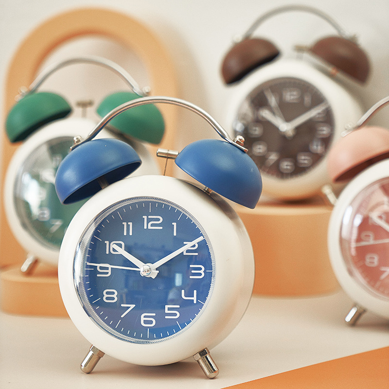 Large Alarm Clock Wake-up Student Children Mechanical Metal Bell Silent Night Light Bedroom Desktop Clock F18