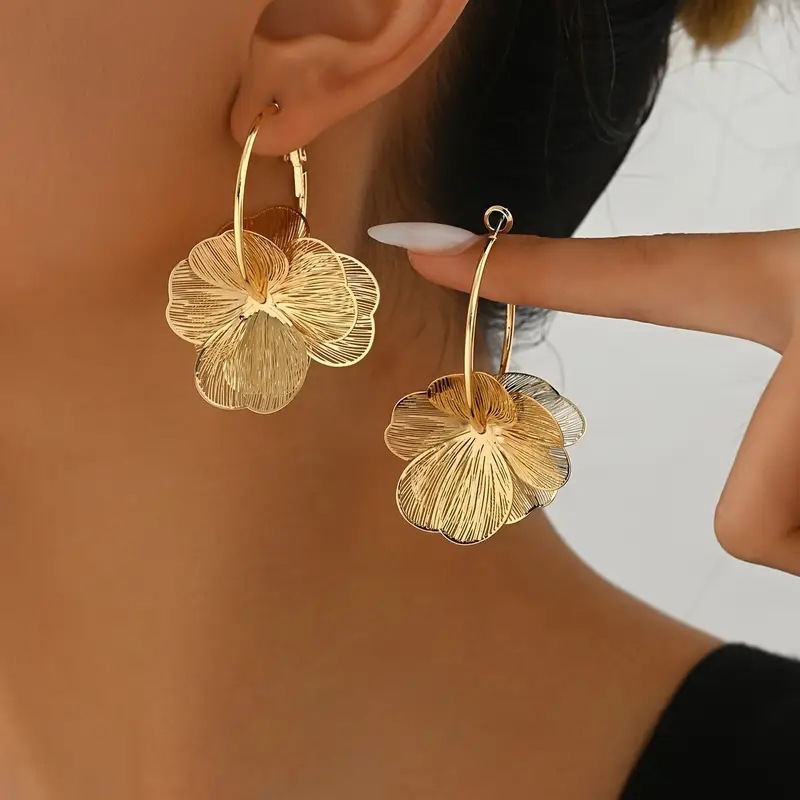 New gold flower earrings trendy exaggerated ear hoop sweet
