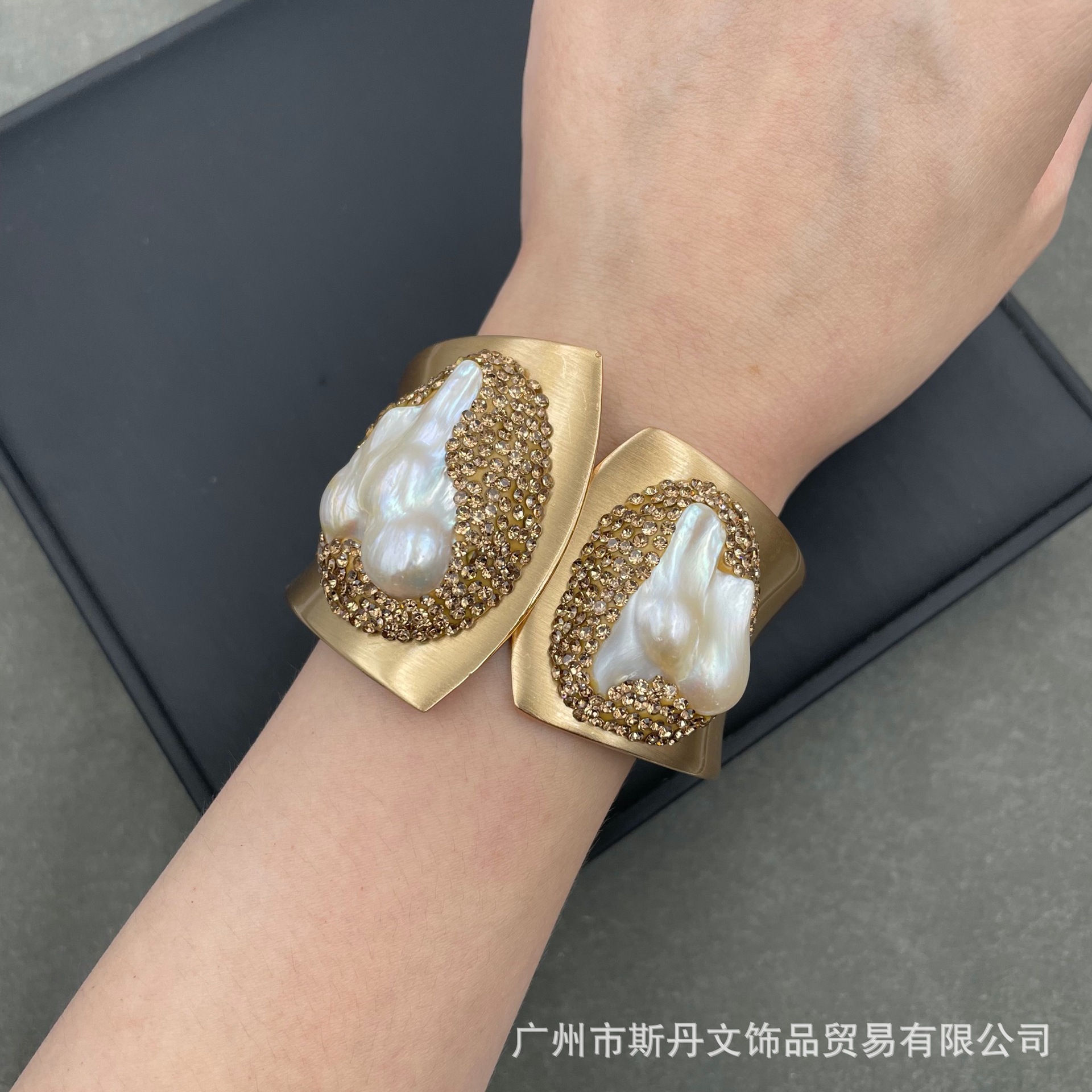 Natural Baroque Freshwater Pearl Bracelet Czech Crystal Rhinestone Bangle Popular