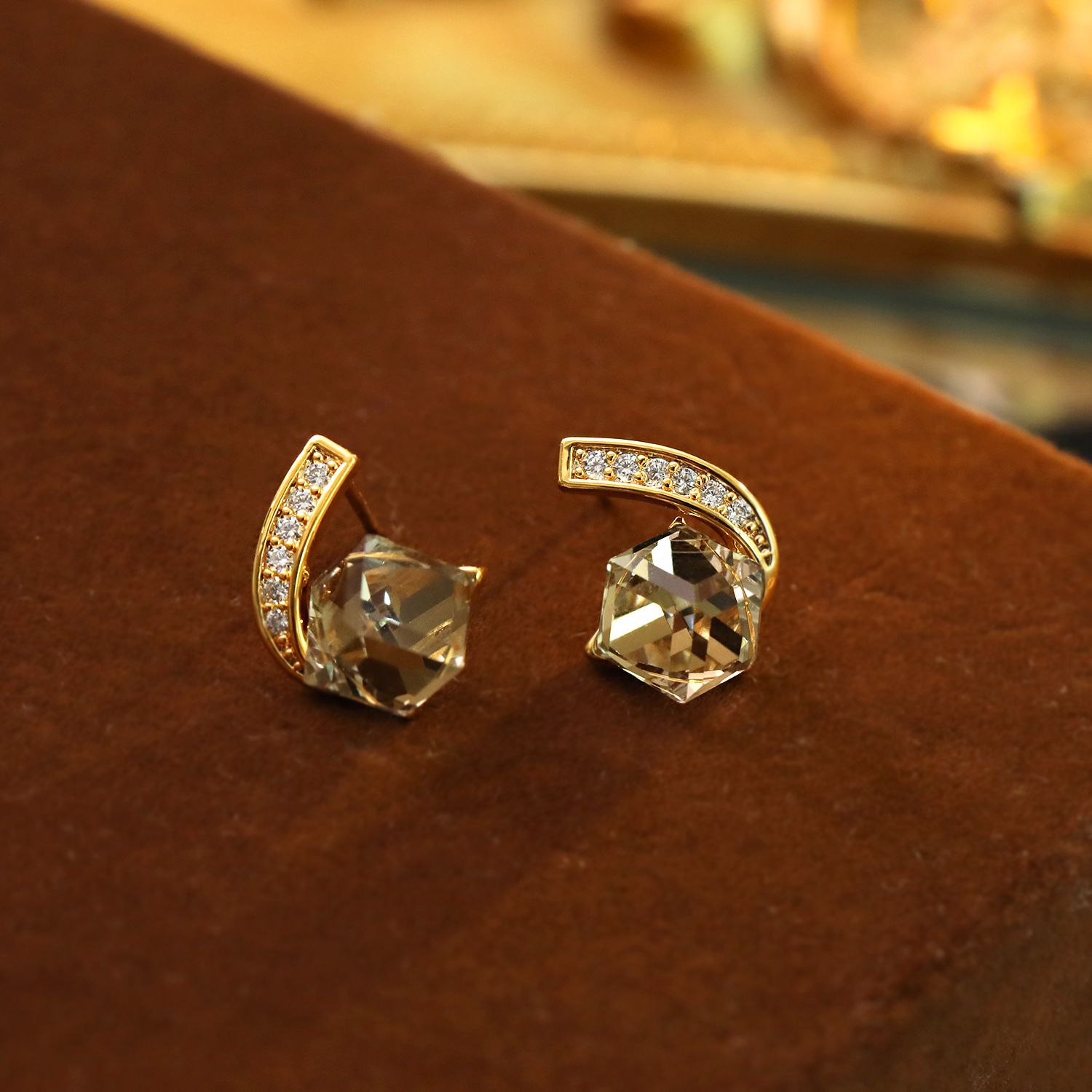 Summer New Geometric T Zircon Square Ear Studs Sweet U-Shaped Earrings Curved Line Earrings