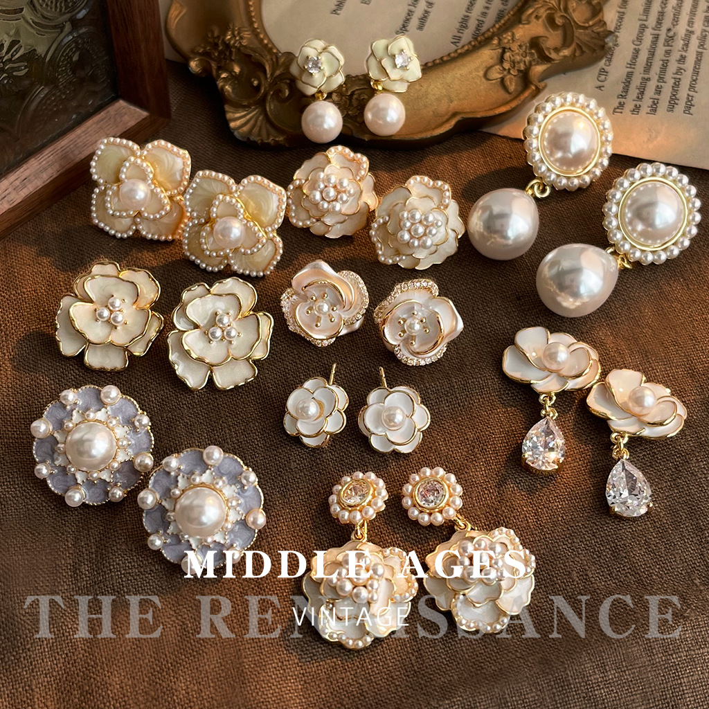 Vintage Light Retro Pearl Flower Collection Earrings Enamel Drop Oil Court Style Ear Studs Ear Accessories