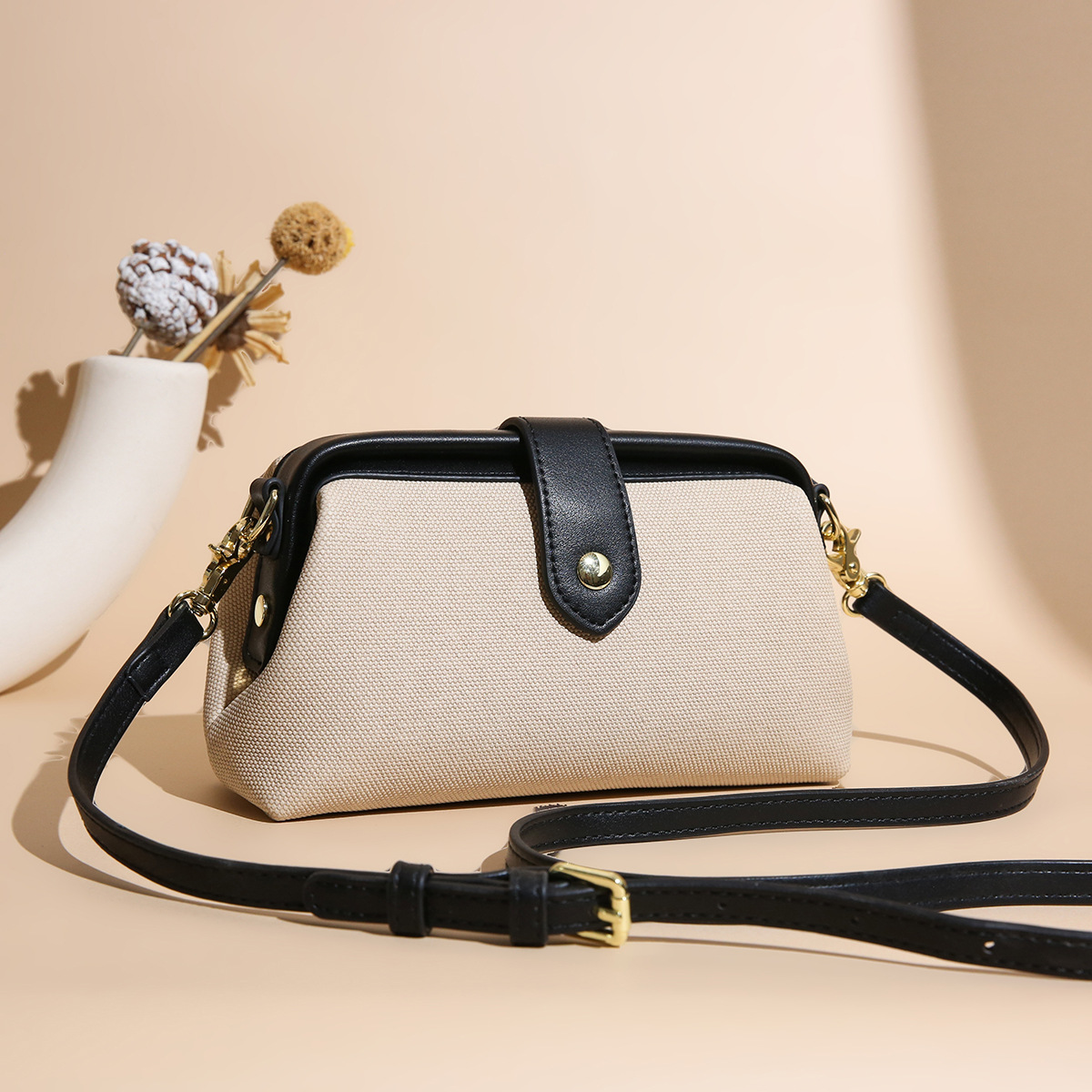 Casual Commuter Bag for Women New Niche Textured Shoulder Crossbody Bag Canvas Dumpling Bag