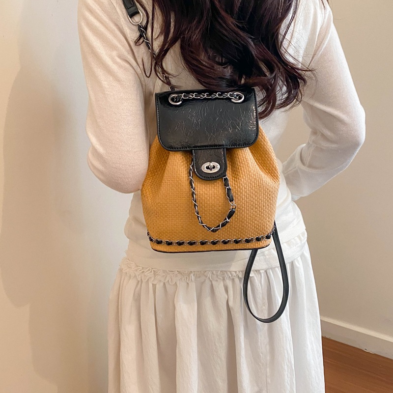 Niche Woven Backpack for Women 2026 New Color-blocked Chain Backpack Spring Summer Texture Travel Backpack