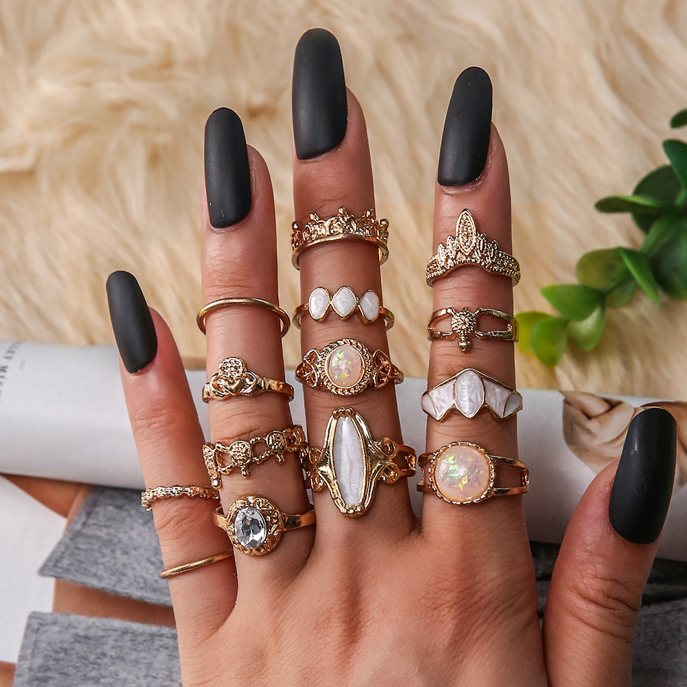 Imitation Amber Accessory Diamond Carved Star Gemstone 14-Piece Combination Ring Set