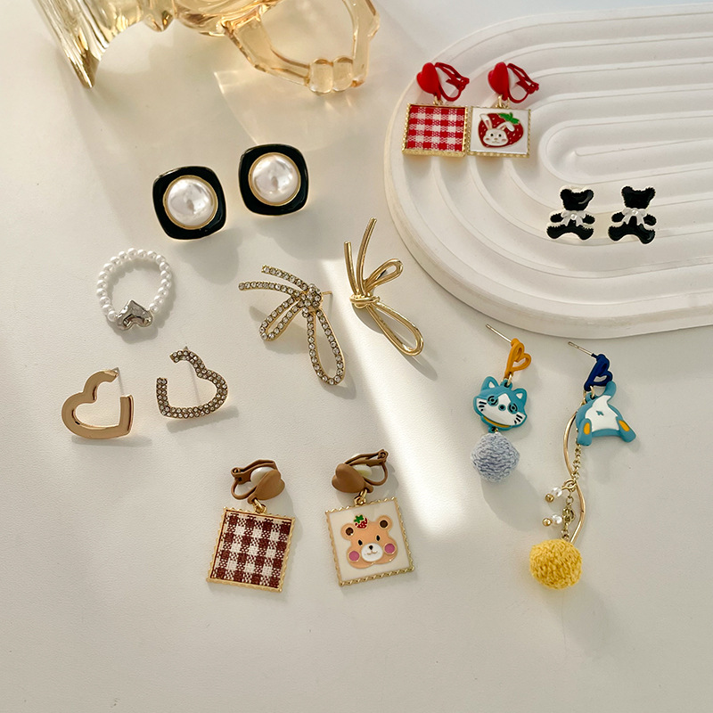 Returning welfare collection ear accessories hair accessories necklace bracelet ring