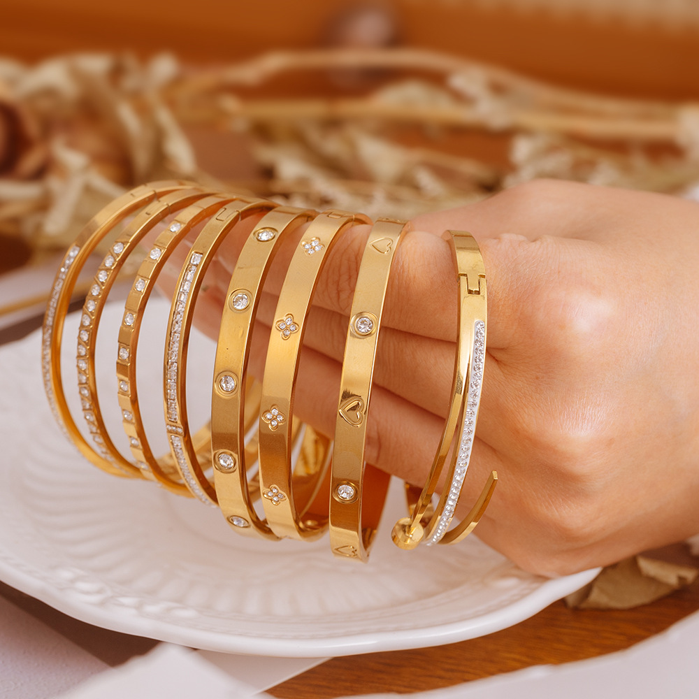 Round stainless steel snap bracelet, PVD 18K electroplated with rhinestones, for women, titanium steel bracelet ear accessories