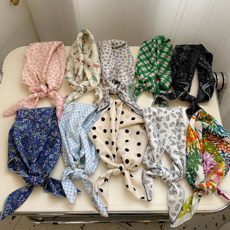 Self-retained soft square scarf with floral and polka dot cotton-linen decorative headscarf, fresh waist scarf