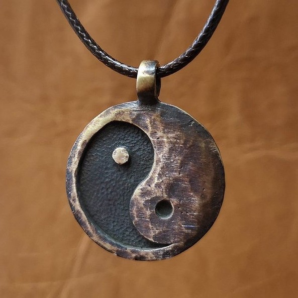 Independent Station Simple Ethnic Yin Yang Pendant Men Hip Hop Alloy Necklace Women Casual Collarbone Chain