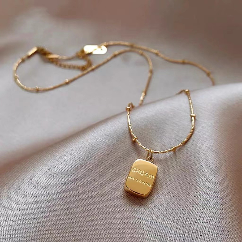 Gold Brick Titanium Steel Necklace for Women Sense Necklace Gold Collarbone Chain 2026 New
