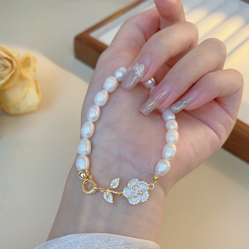 Zhuji natural freshwater pearl bracelet with exquisite camellia flower design, women's jewelry
