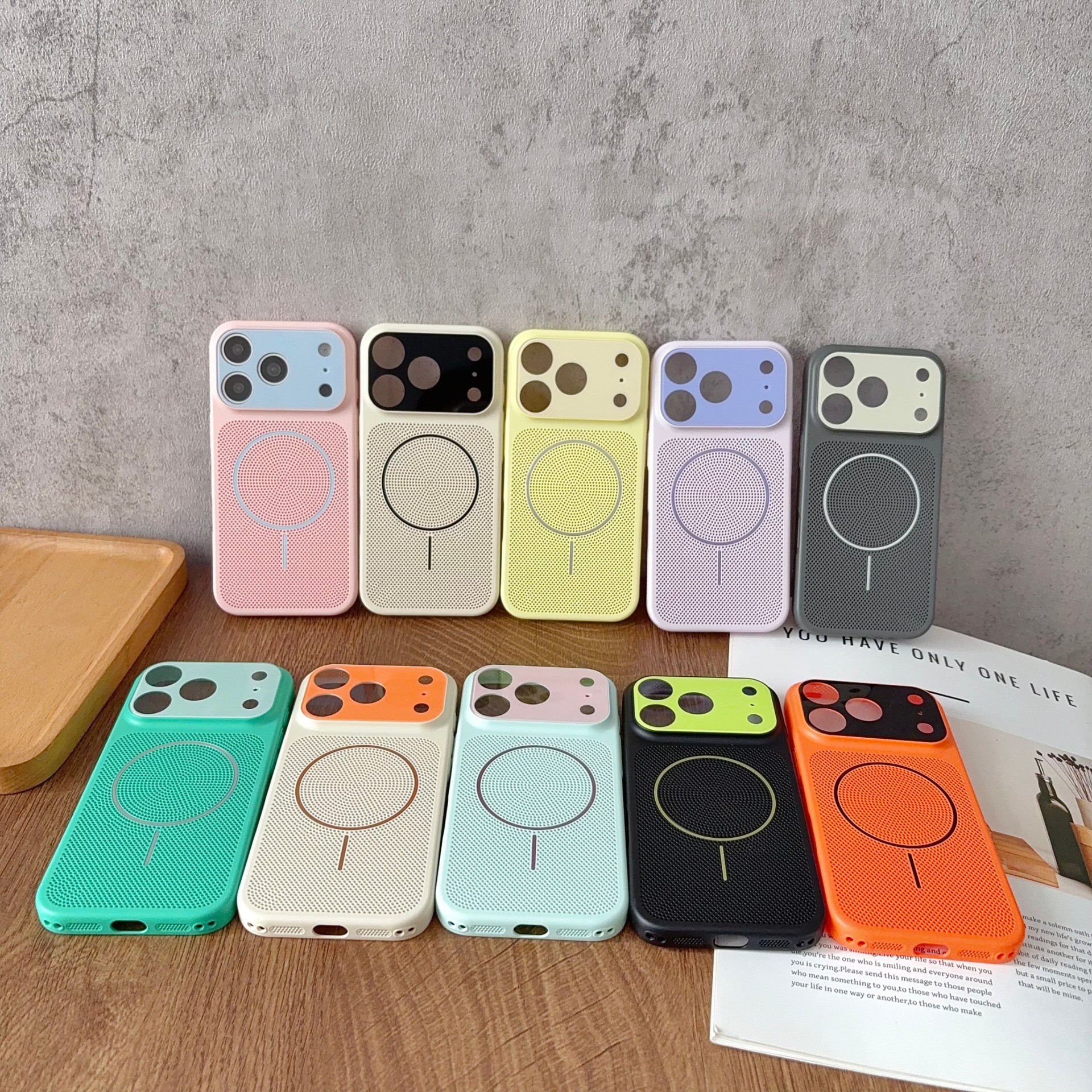 Color-contrast instant heat dissipation phone case for Apple iPhone 17 Pro Max, wireless magnetic charging protective case for iPhone 16