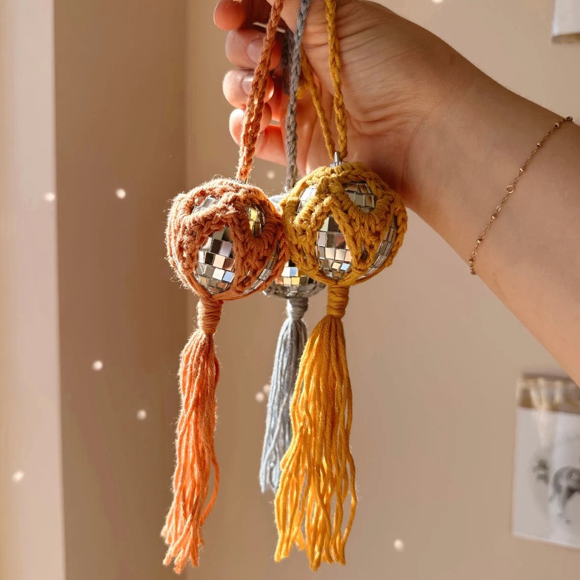 Disco Ball Mirror Ball Disco Ball Watch Weaving Hanging Reflective Atmosphere Decoration Party Pendant