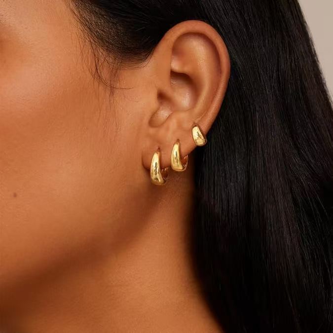 Titanium steel ear buckle 18k gold u-shaped small simple ear stud earrings
