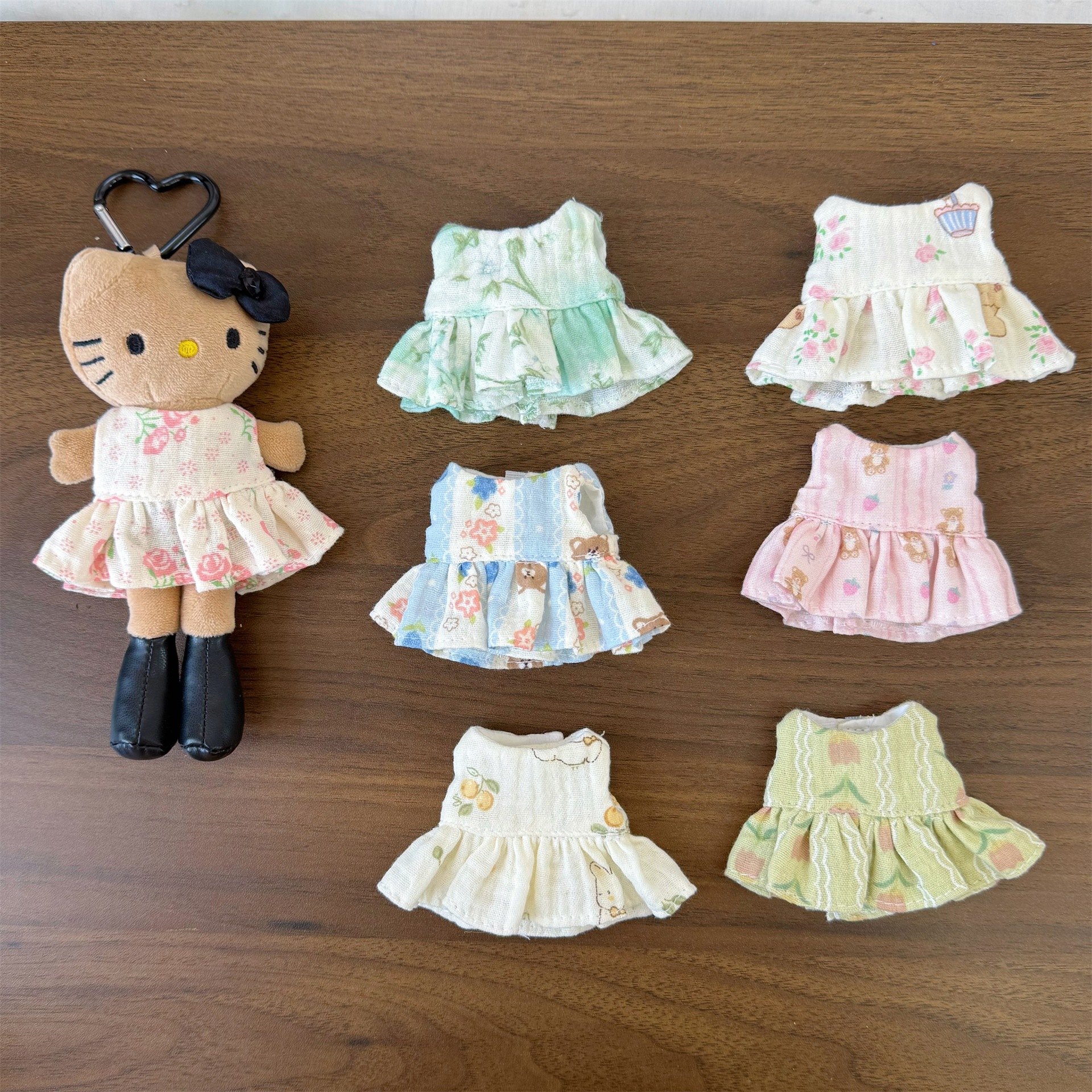 Original new summer long-legged KT Gazi sister crying baby Labubu pastoral style dress doll clothes