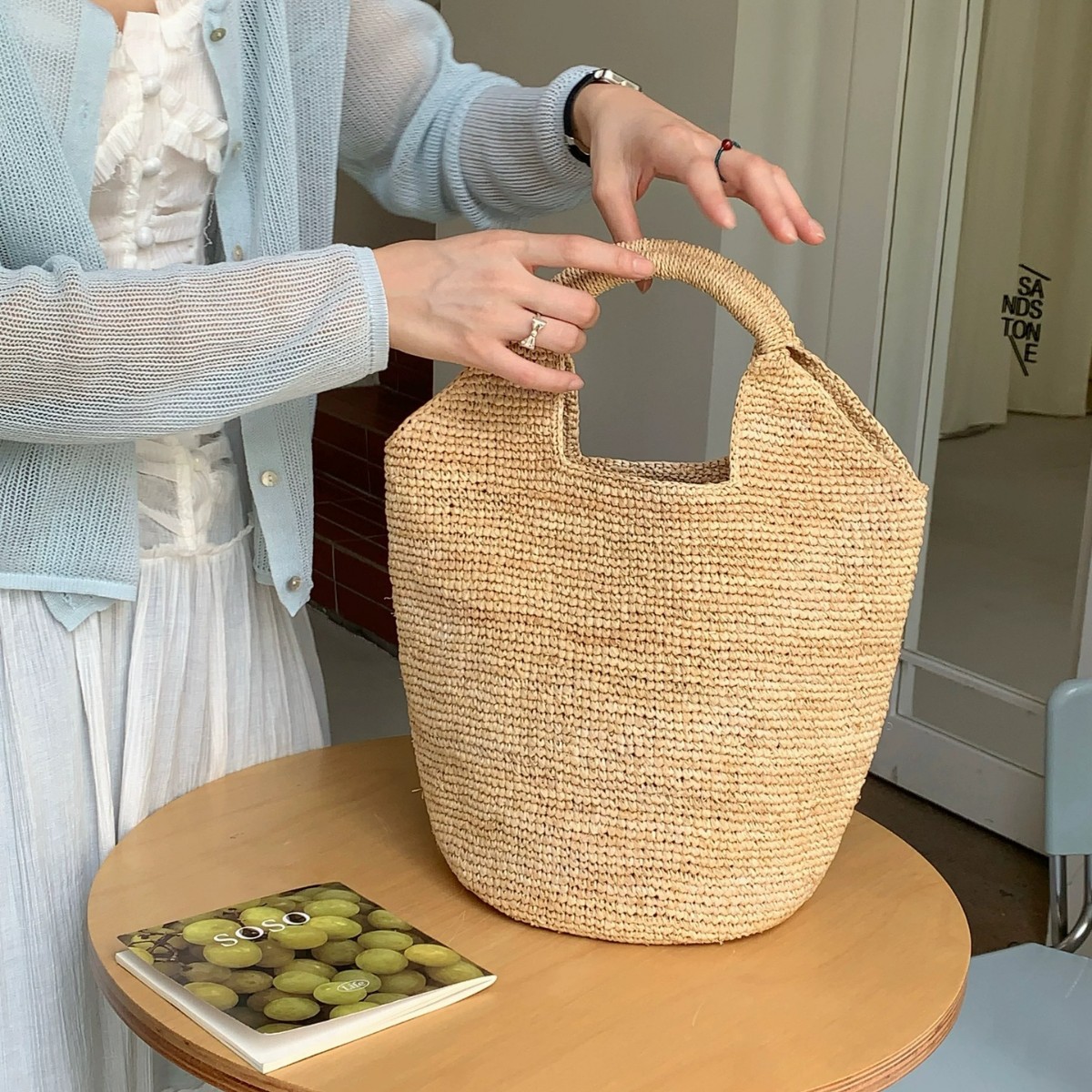 2026 New Raffia Woven Bag Handmade Straw Bag Beach Vacation Beach Bag Handheld Tote Bag