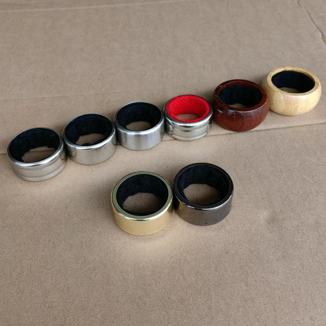 Fuhua Fei Red Wine Tool Black Velvet Stainless Steel Wine Ring Wine Circle Red Wine Neck