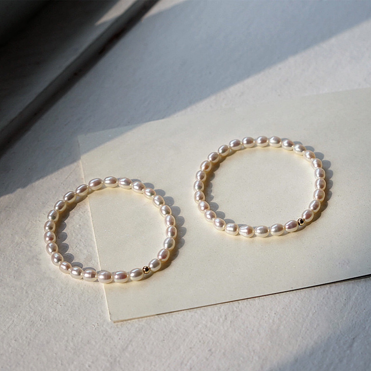 Hands-free washing quality natural pearl millet bracelet elastic minimalist 14K gold-filled bracelet