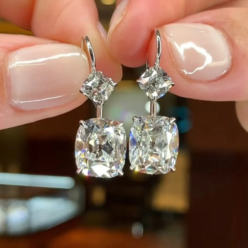 Cao Shi Simple and Elegant Earrings Square Zircon Imitation Diamond Earrings Super Shiny Exquisite