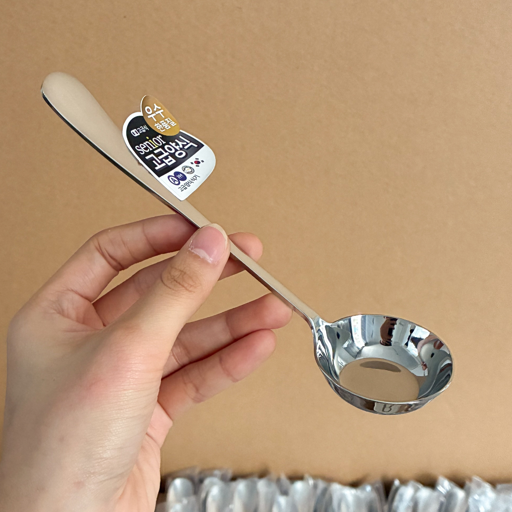 Stainless Steel Spoon Thickened Flat Bottom Spoon Commercial Snail Noodle Spoon Household Eating Spoon Soup Spoon Mixing Rice Spoon