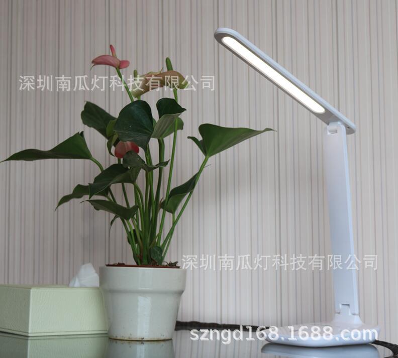 Eye-protecting desk lamp LED dimmable desk lamp folding desk lamp T801P bulk